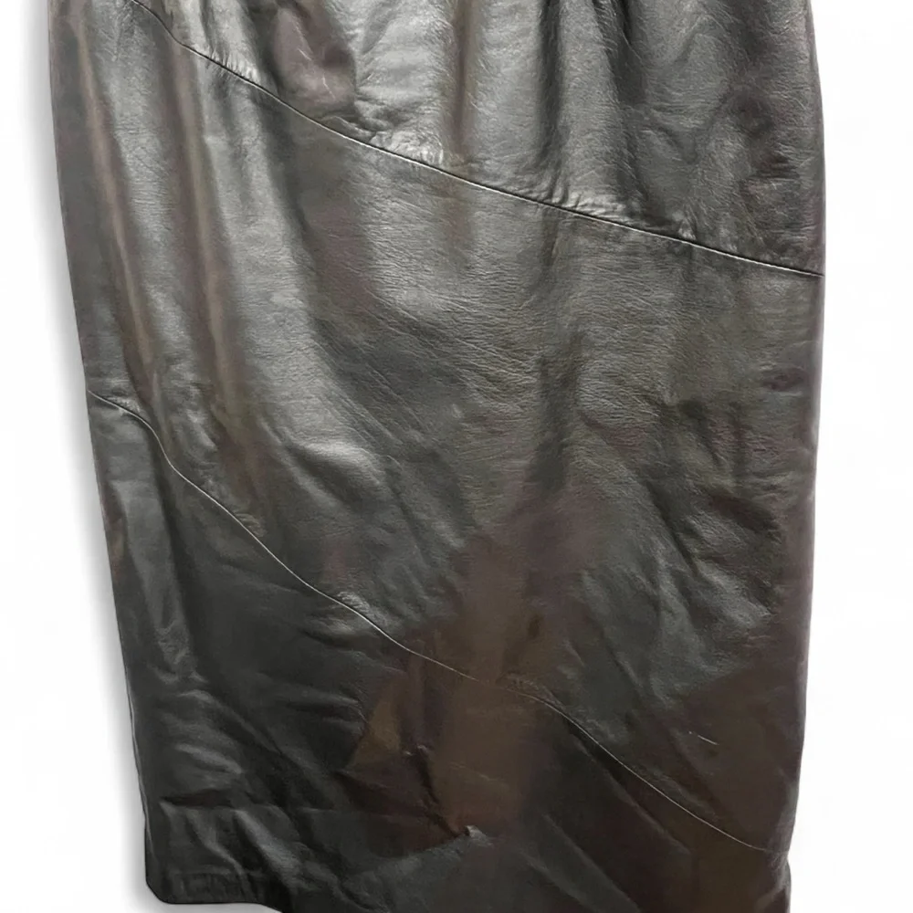 Vintage 80s-90s Sienna New York 100% Leather Seamed Midi Skirt size 10